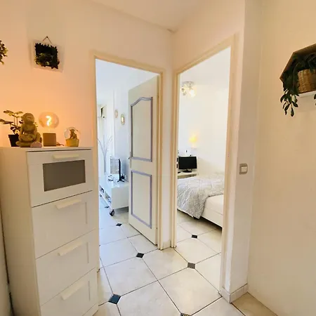 Port Vincent - Deux Pieces Avec Piscine Au Ponant Mae-1094 Apartament *